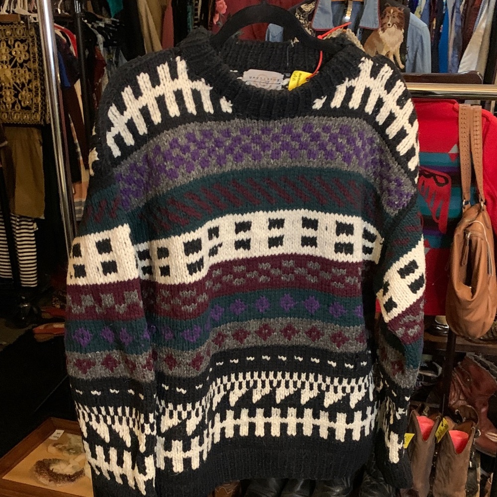 COWICHAN 100% wool Multicolor Patterned Men's Sweater
